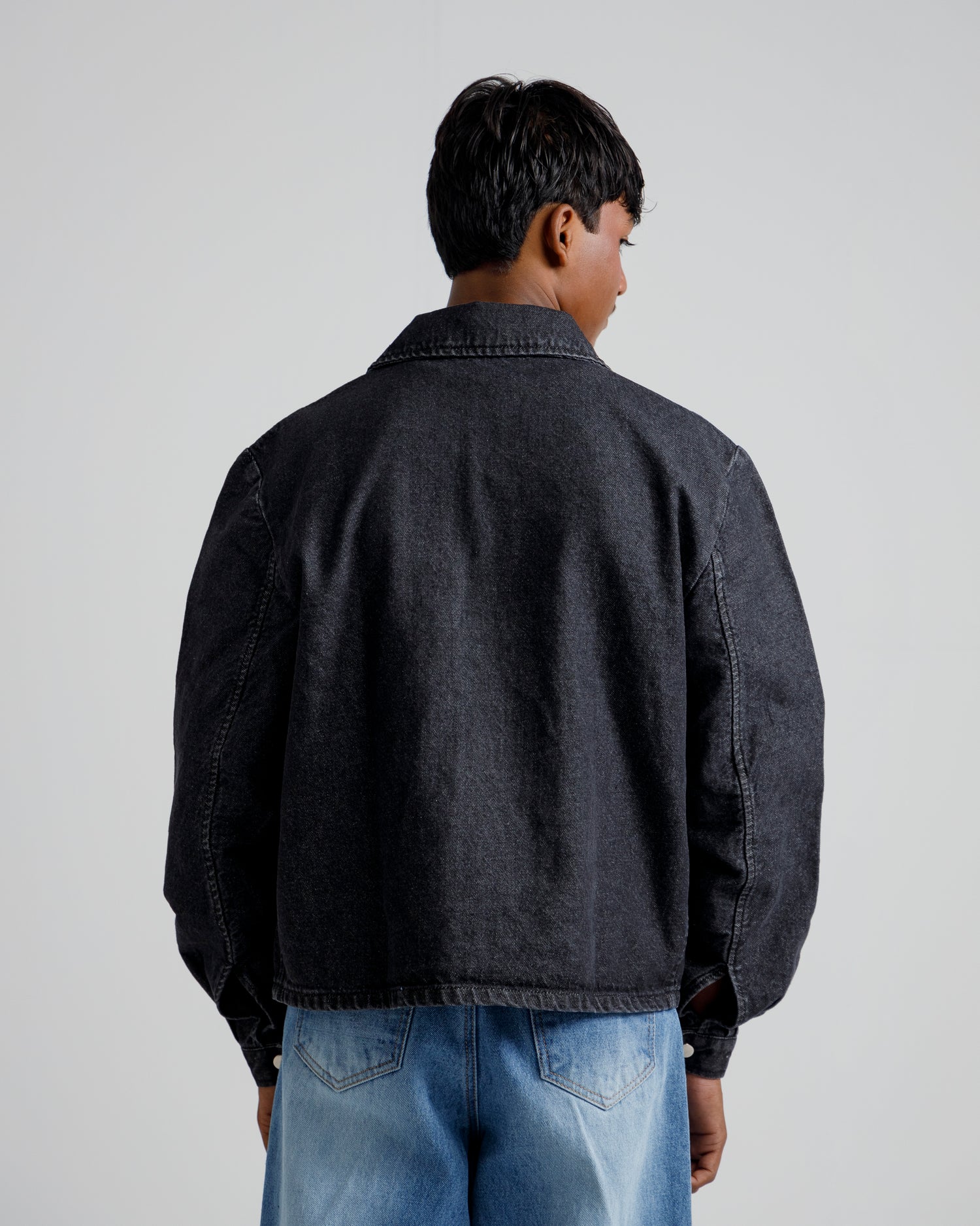 Dark-Wash Cropped Denim Trucker Jacket