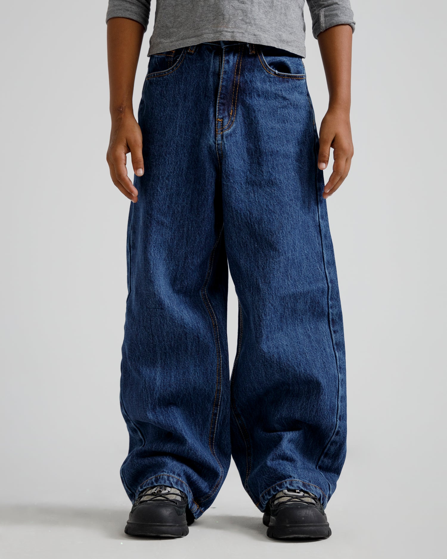 Super-Wide Skater Jeans