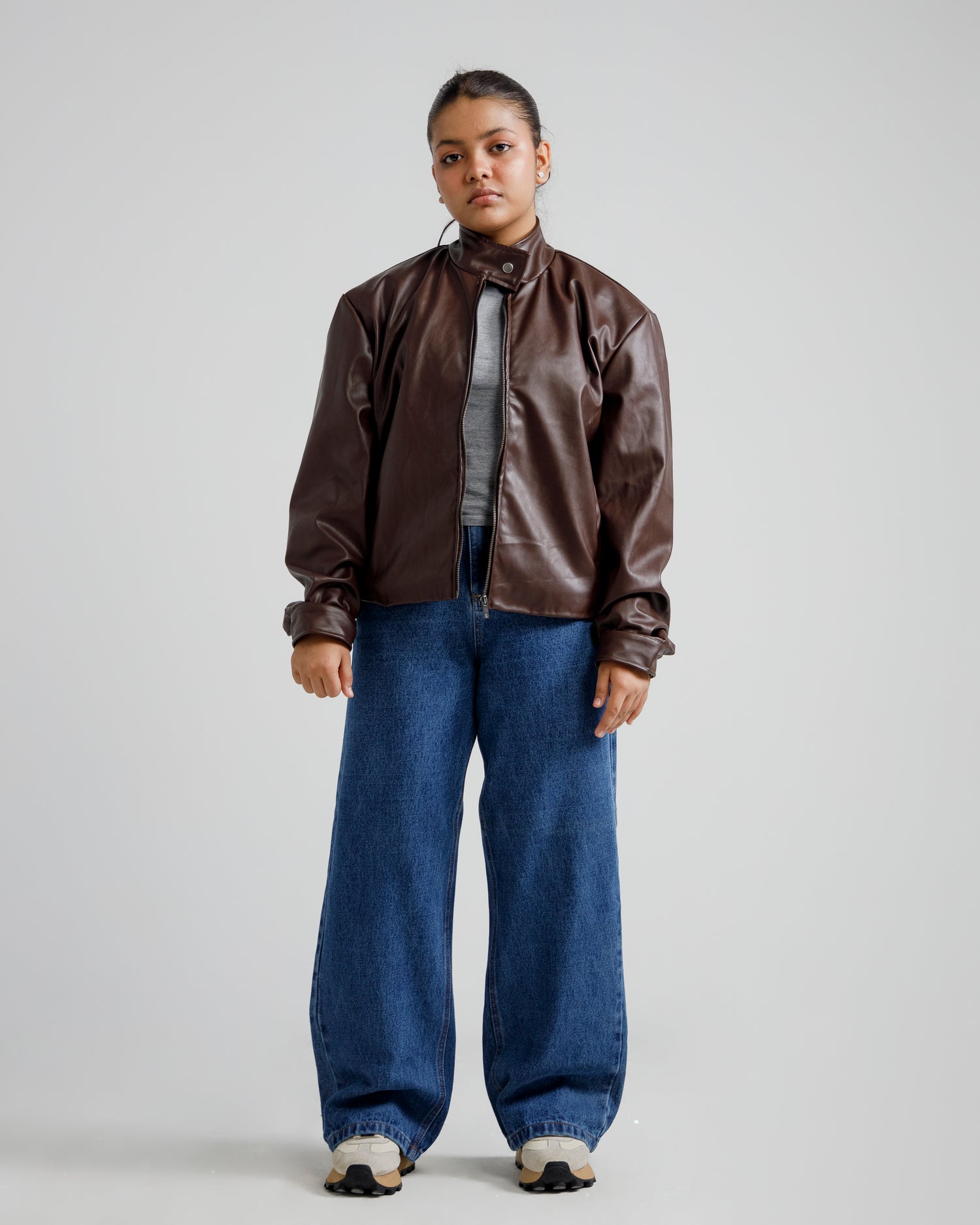 Mid-Wash Baggy Wide-Leg Jeans