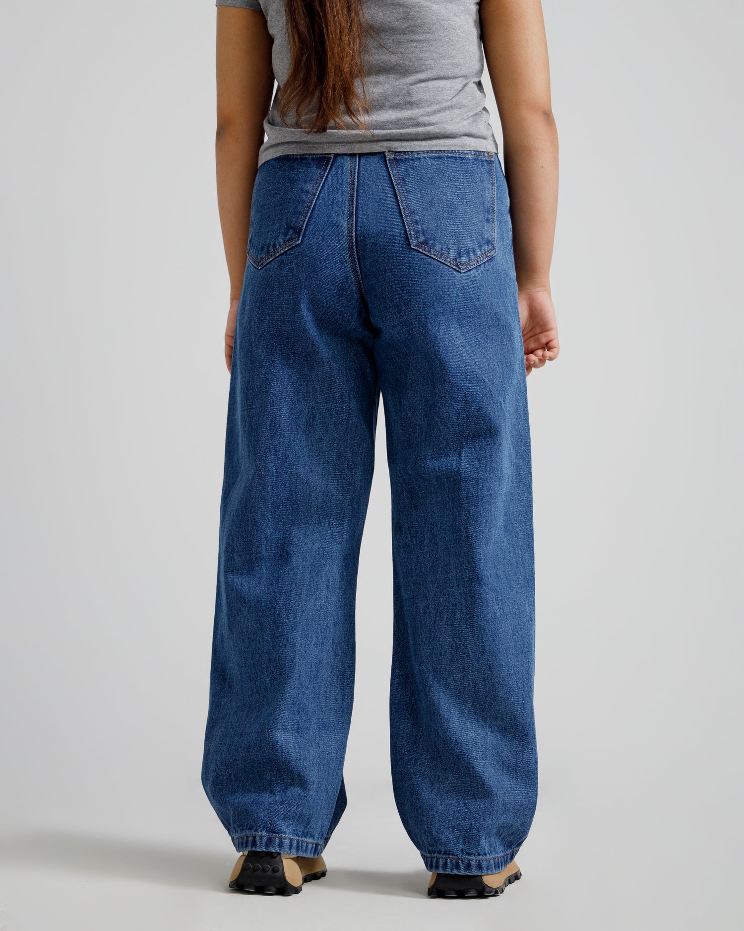 Mid-Wash Baggy Wide-Leg Jeans